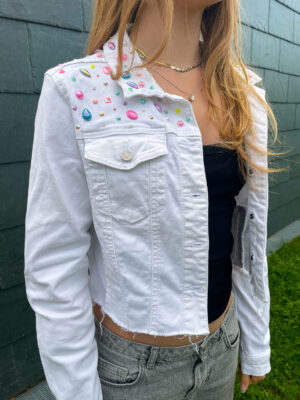 Denim jakke med farvede sten - SMALL