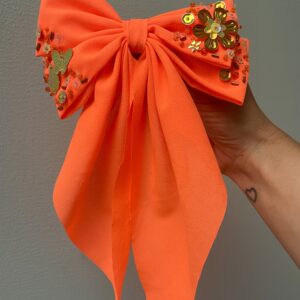 Sløjfe med perler og pailletter - neon orange