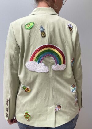 Grøn blazer med applikationer