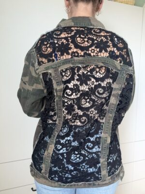 Redesignet denim jakke - camo
