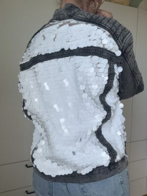 Redesignet denim jakke - biker